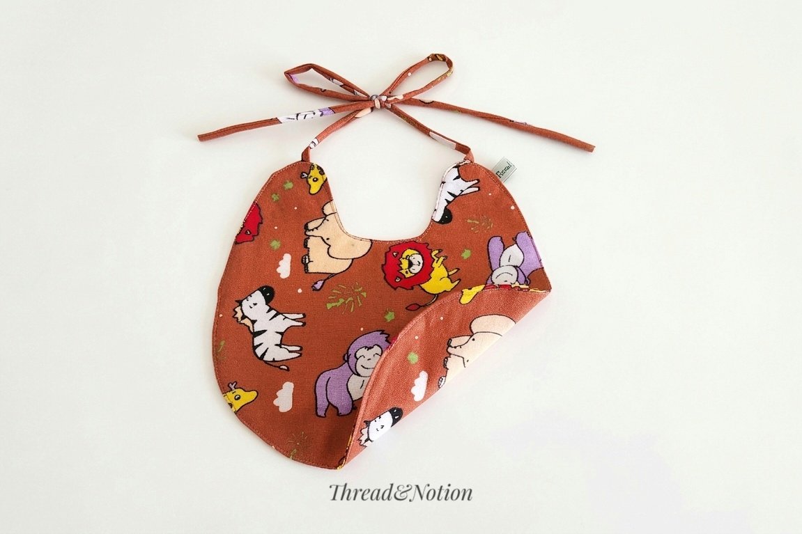 Aura Reversible Bib - Image 3
