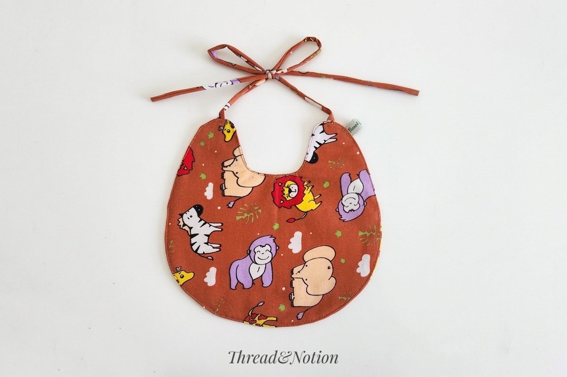 Aura Reversible Bib - Image 2